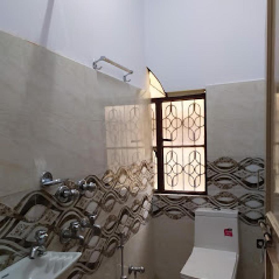 ורנאסי Hotel Aakash Ganga מראה חיצוני תמונה