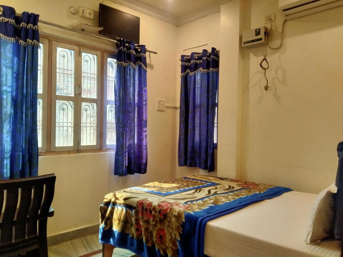 ורנאסי Hotel Aakash Ganga מראה חיצוני תמונה