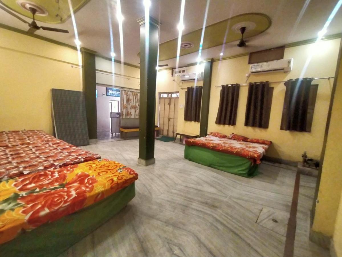 ורנאסי Hotel Aakash Ganga מראה חיצוני תמונה