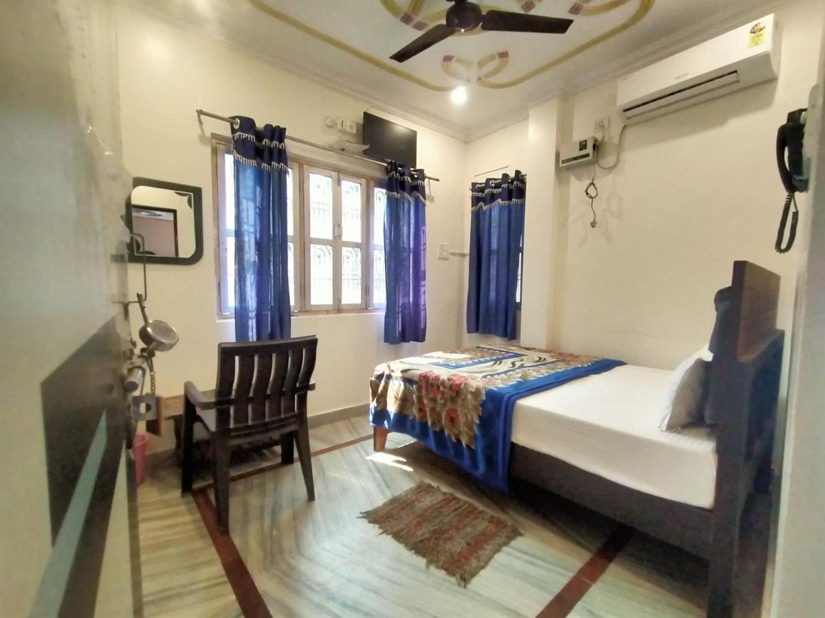 ורנאסי Hotel Aakash Ganga מראה חיצוני תמונה