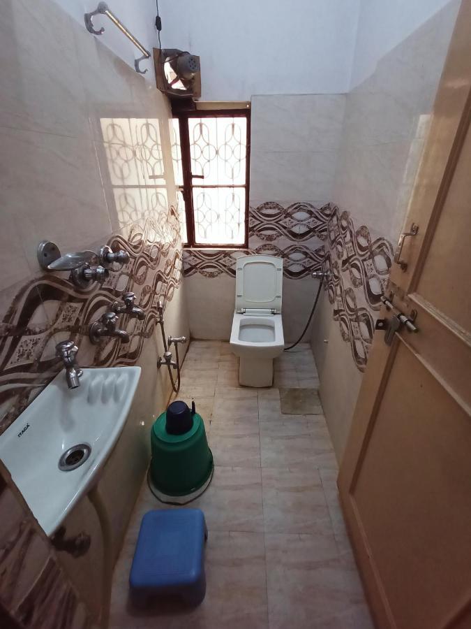 ורנאסי Hotel Aakash Ganga מראה חיצוני תמונה