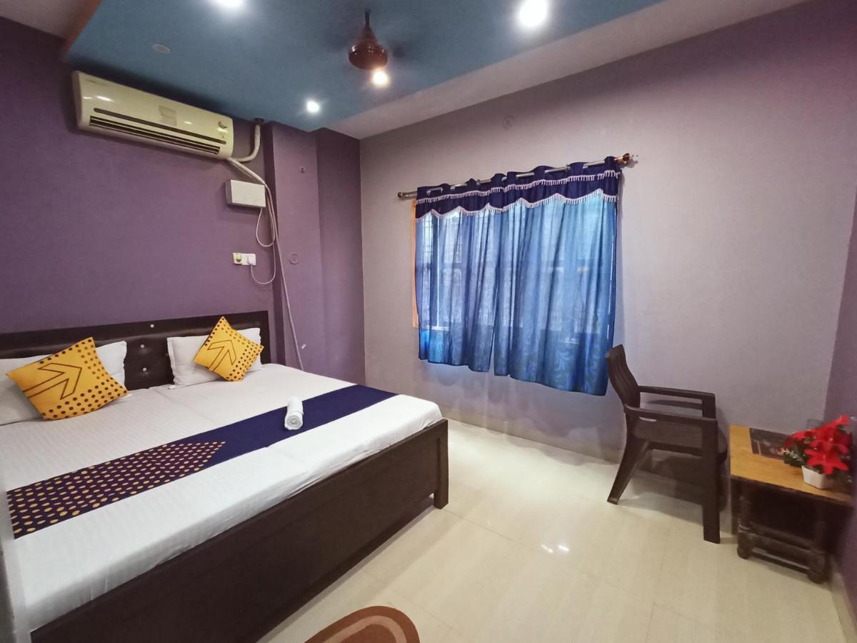 ורנאסי Hotel Aakash Ganga מראה חיצוני תמונה